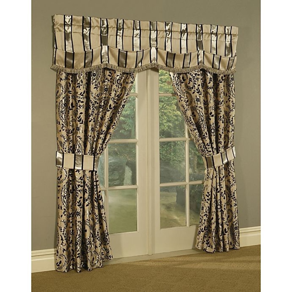 Austin Horn Savona Pillows and 4 Curtains